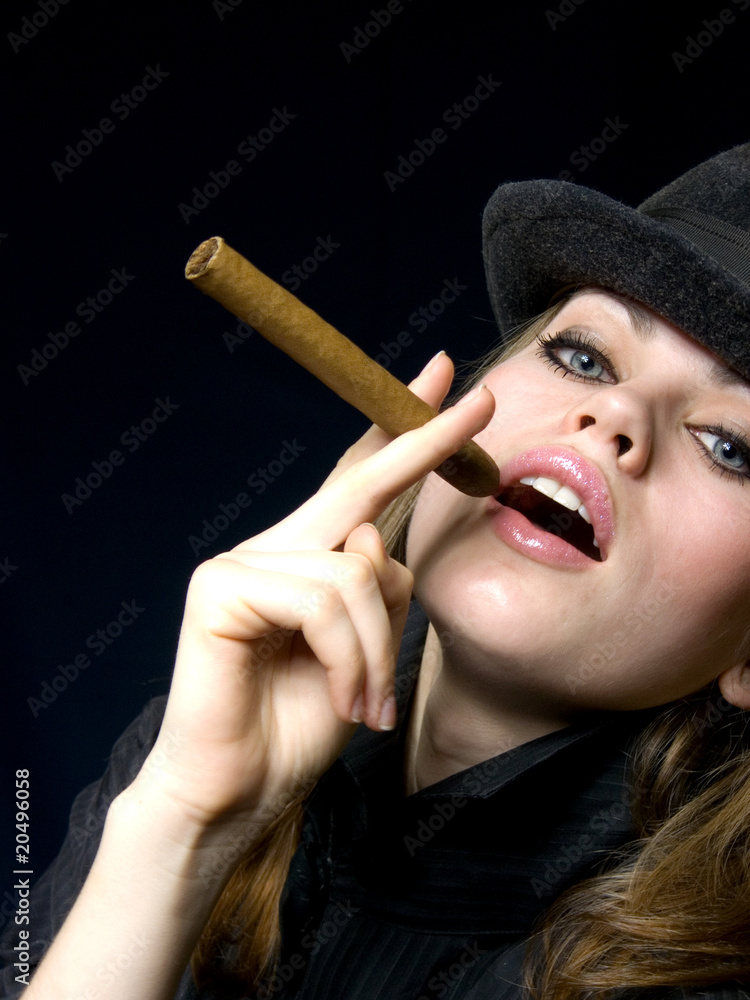 Obraz premium girl with a cigarette