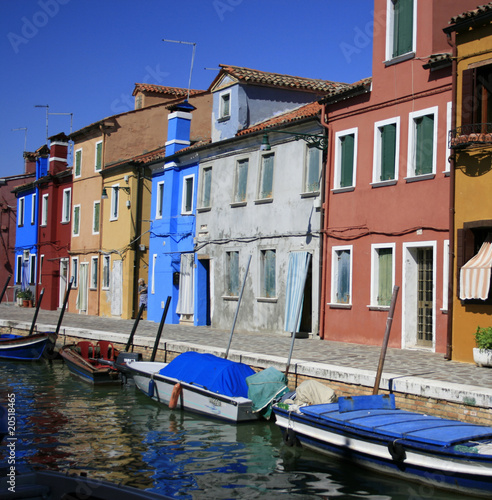 maisons colorées de Burano face  à Venise
