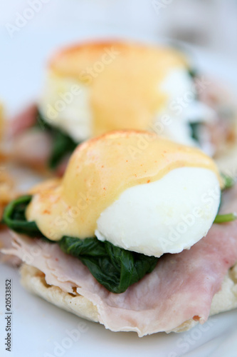 Eggs Benedict