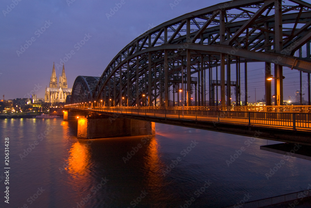 Fototapeta premium Kölner Dom, Hohenzollernbrücke