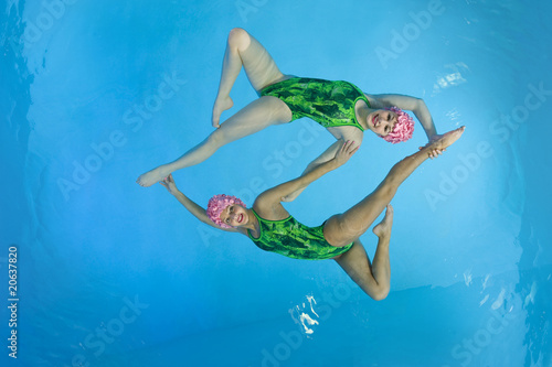 Canvas-taulu Synchronized swimmers