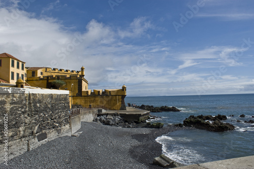 Funchal - Blick auf das Fort am Strand