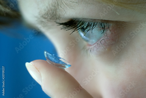 Contact lens