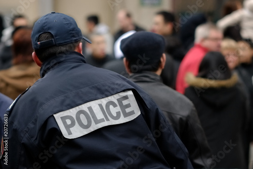 Policier France