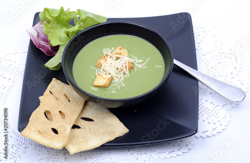 spinach soup photo