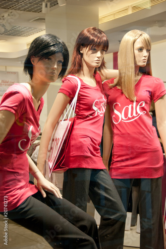 Mannequins in the mall