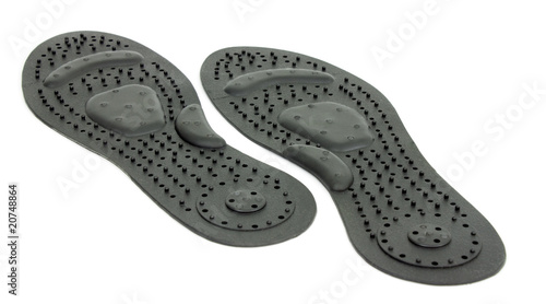 Magnetic insoles