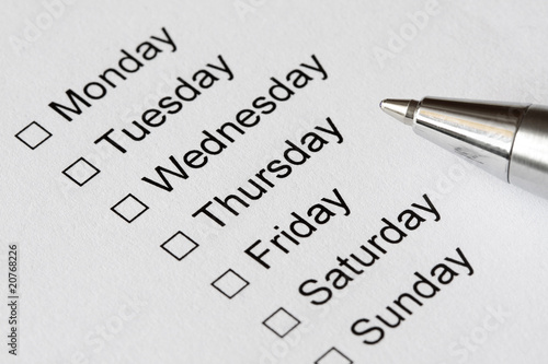 Days of week with checkboxes to mark meeting