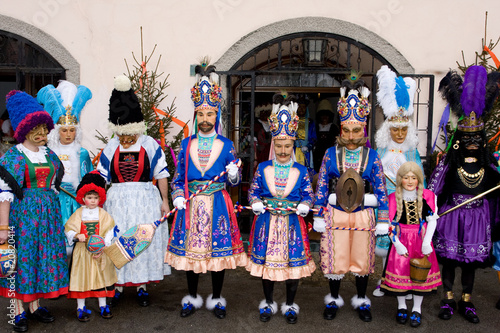 schellerlaufen, fasnacht, nassereith photo