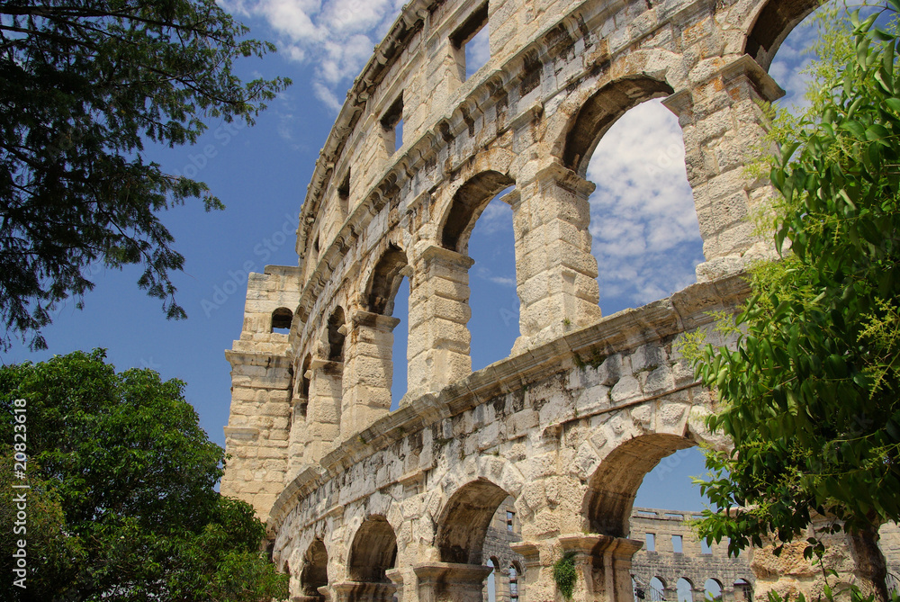 Pula 10