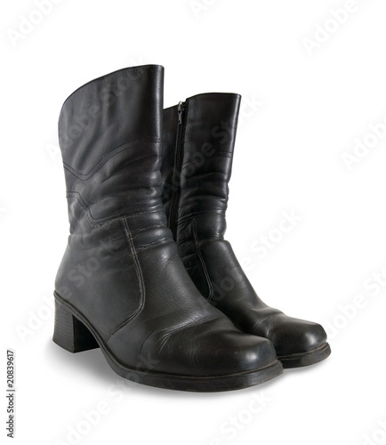 Black wintry womanish boots