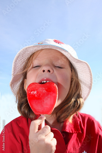 Mädchen mit Eis