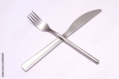 Knife and fork crossed 2