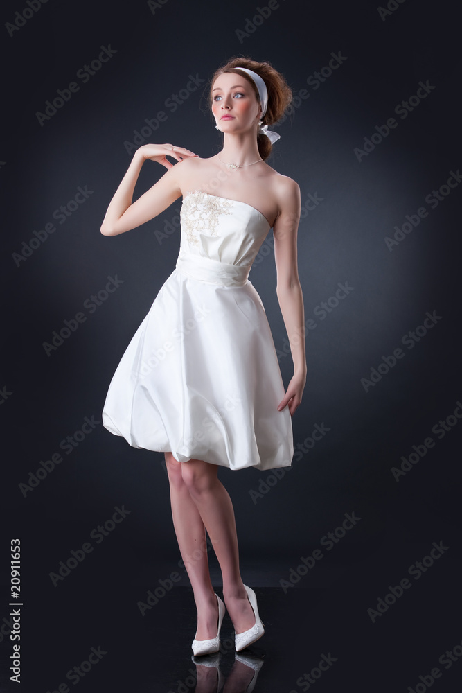 Naklejka premium Young Bride