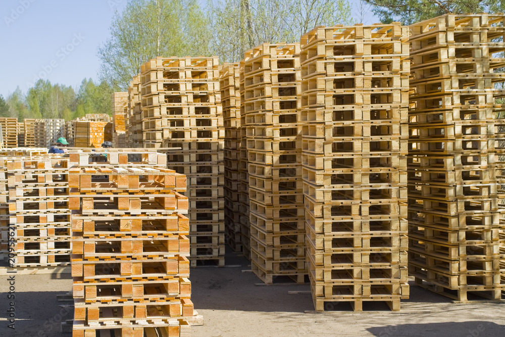 Wooden Shipping Pallets