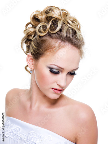 ringlet wedding hairstyle
