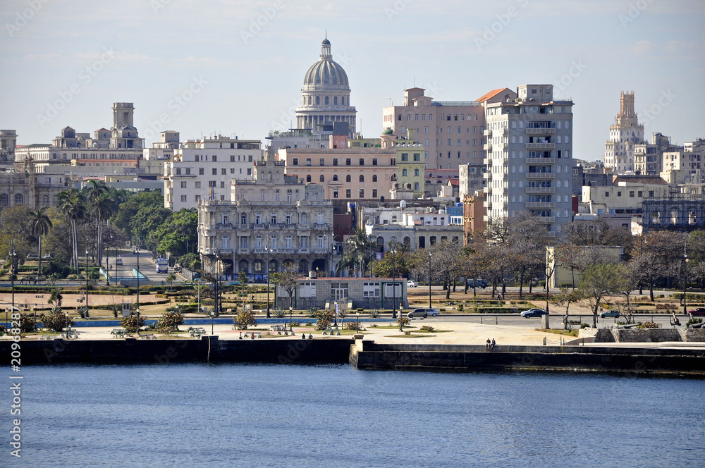 Habana Skyline with Capitol