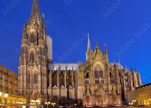 Kölner Dom, Roncalliplatz, Südportal