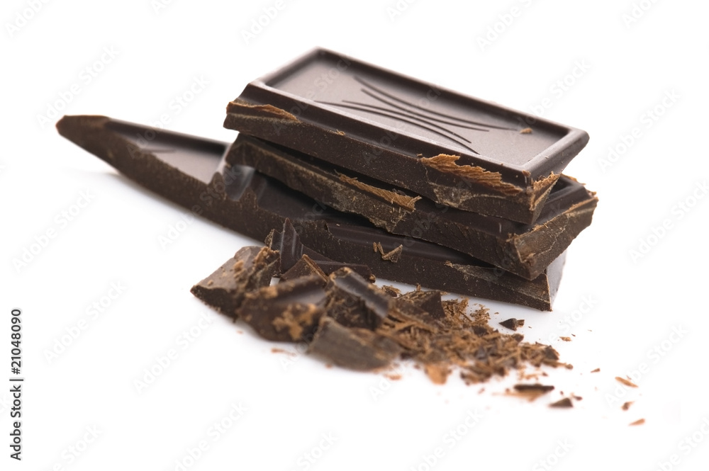 Fototapeta premium Chopped chocolate isolated on the white background