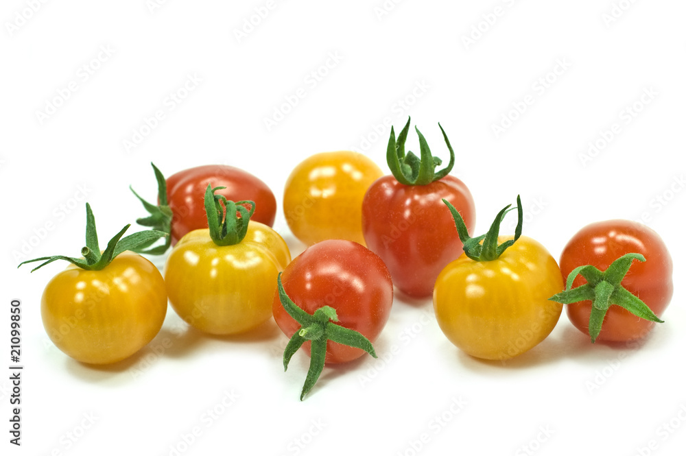 Fototapeta premium Red and yellow cherry tomatoes