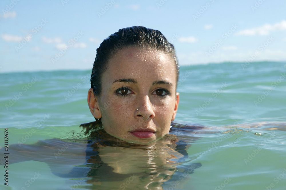Portrait d'une femme se baignant à la mer Portrait d'une femme se baignant à la mer