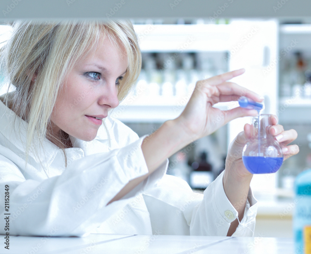 Fototapeta premium Closeup of a female researcher working in a lab