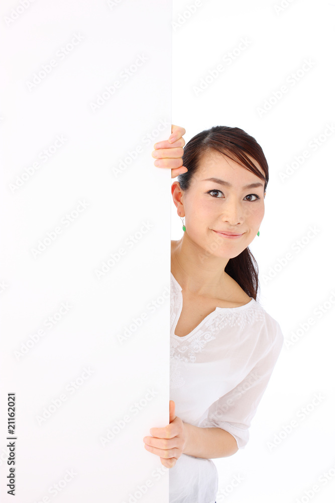 メッセージボードを持つ女性 メッセージボードを持つ女性