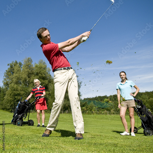 beim Golf spielen ...