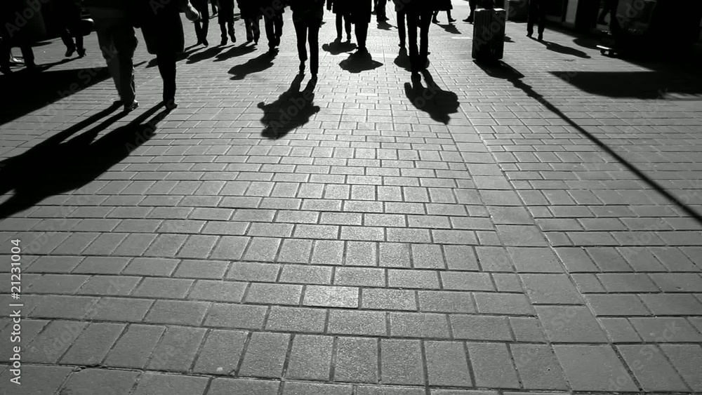 Schatten auf der Strasse im Sonnenuntergang (2) Schatten auf der Strasse im Sonnenuntergang (2)