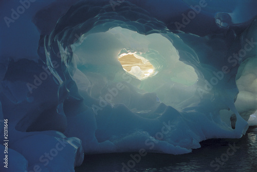 Valokuvatapetti ice cave