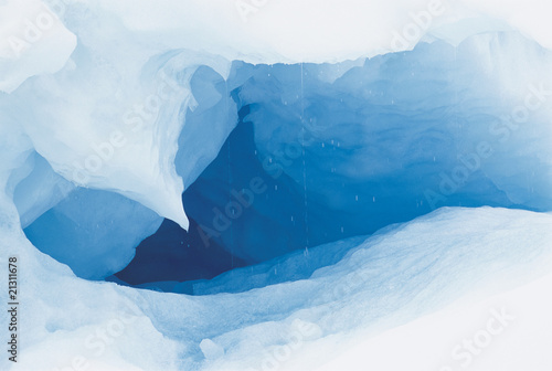 Fototapeta cave in ice