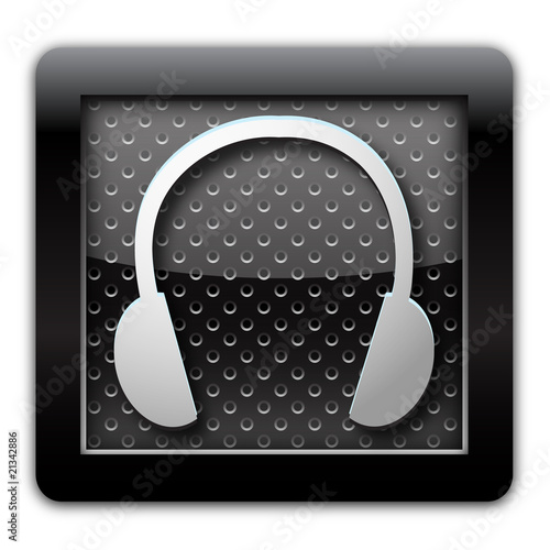 Headphone metallic icon