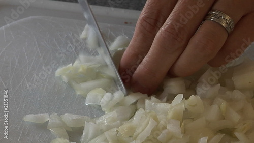 Cutting Onions