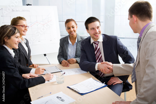 Wallpaper Mural Handshake Torontodigital.ca