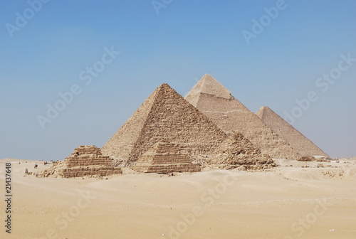 pyramides de Giza photo