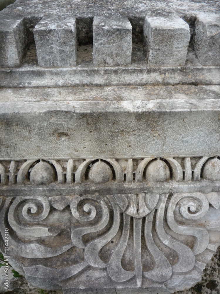 roman stone mrble cornice with egg and dart pattern roman stone mrble cornice with egg and dart pattern