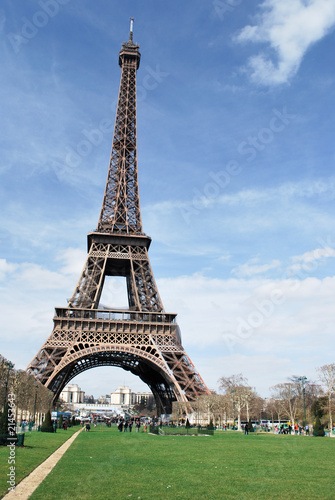 Vue sur la Tour Eiffel © Yvann K