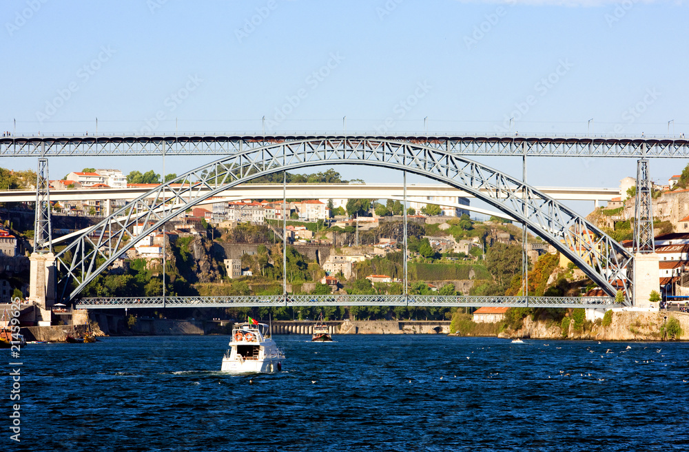 Dom Luis I Bridge, Porto, Douro Province, Portugal