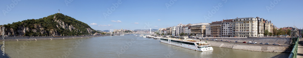 Obraz premium Donau in Budapest