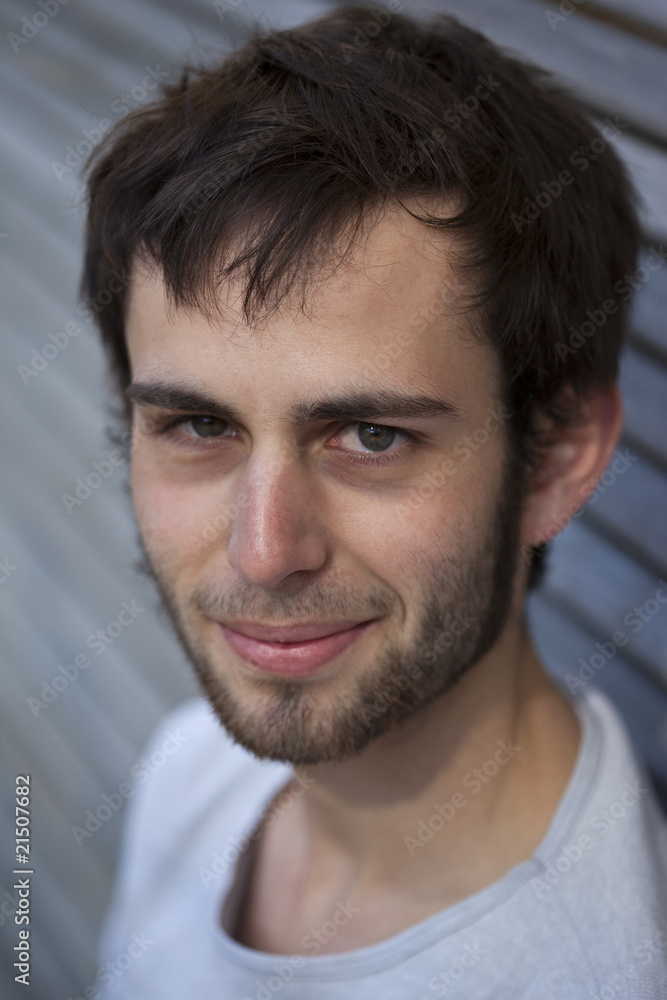 Jeune homme Jeune homme