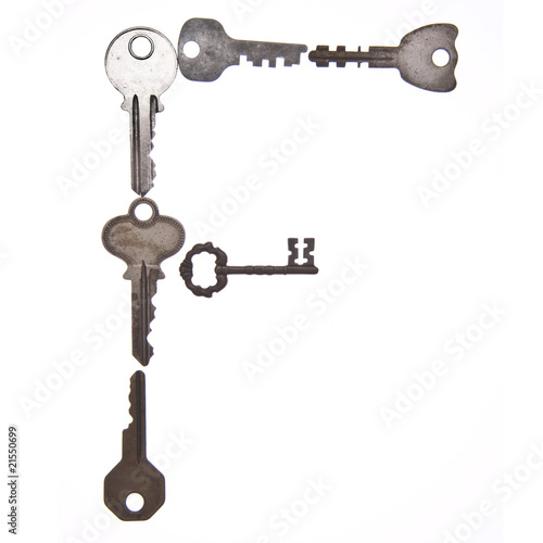 Letter F in Old Keys