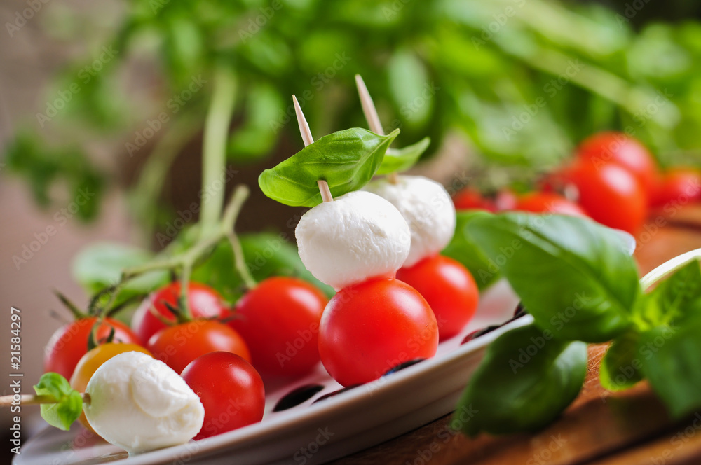 tomate-mozarella sticks