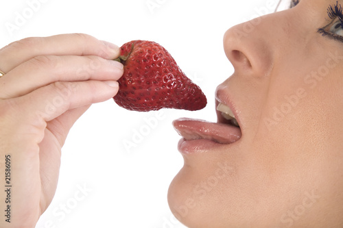 strawberry eat