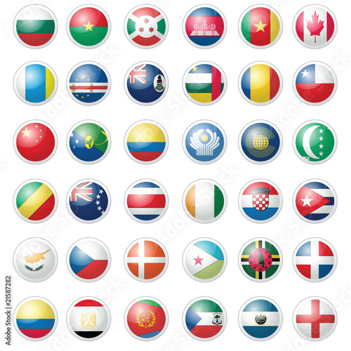 Pack of Almost 40 Flags © Laschon Maximilian