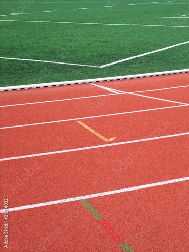 Terrain de foot et piste d'athlétisme
