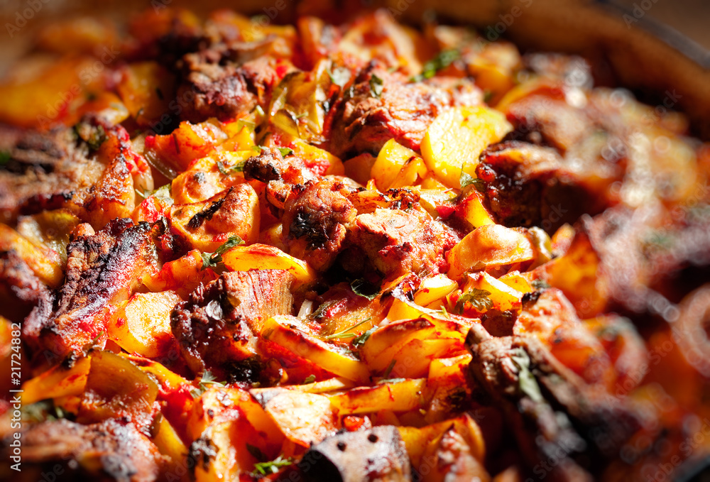 Roasted hotchpotch with lamb and potatoes