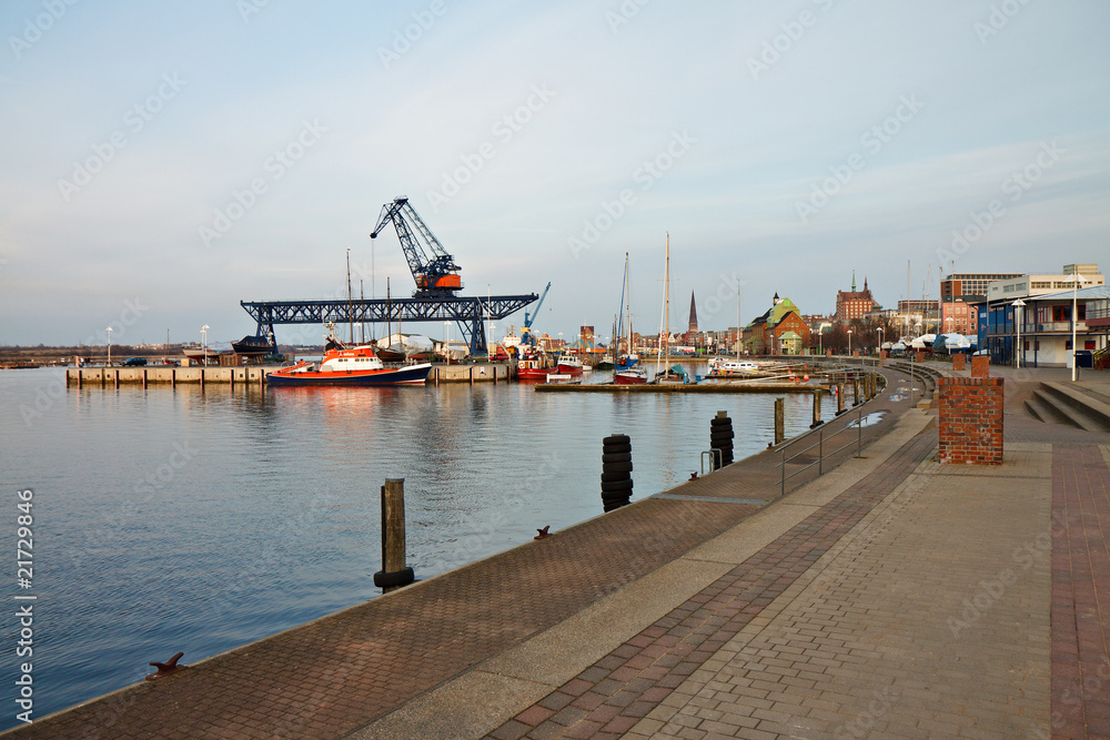Blick auf den Stadthafen Rostock
