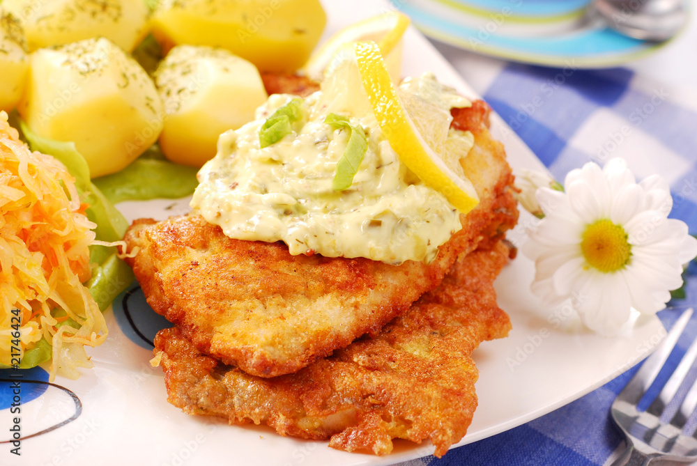 breaded fish for dinner breaded fish for dinner