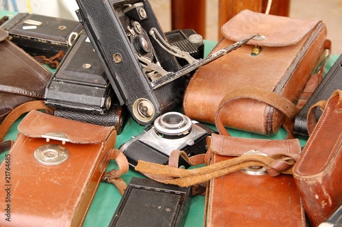 brocante a l'isle sur la sorgue