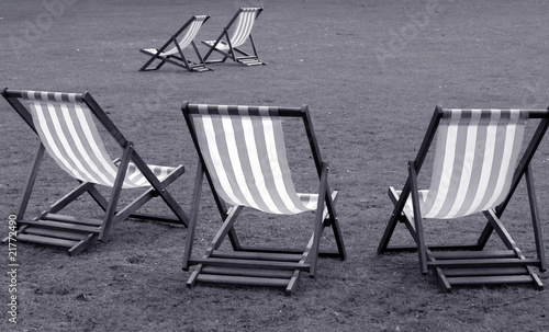 Deck chairs in black and white